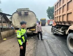 Kecelakan Lalulintas di Jambi, Truk Batu Bara VS Truck Tangki CPO
