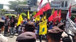 Aksi Unjuk Rasa Penolakan Kenaikan BBM di Jawa Timur Berjalan Aman dan Kondusif