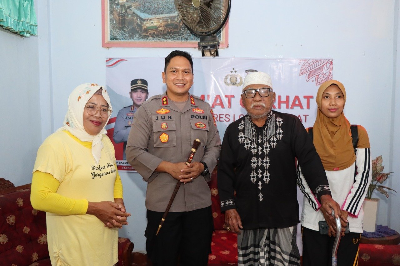 Jumat Curhat, Kapolres Lombok Barat AKBP Bagus Nyoman Gede