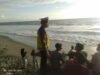 Kegiatan Patroli Polsek Batulayar di Wisata Pantai, Lakukan Ingatkan Utamakan Keselamatan