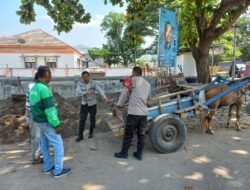 Kasat Binmas Polres Bima Kota Berikan Himbauan Keselamatan Kepada Tukang Ojek dan Grab