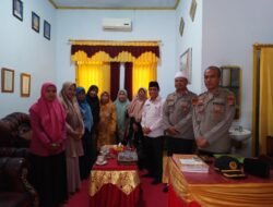 Kegiatan Jum’at Curhat Polrres Bima Kota, Menjalin Komunikasi Positif Dengan Komunitas Guru di SMP 5 Kota Bima