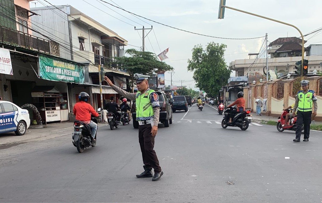 Satgas Kamseltibcarlantas Polres Lombok Barat Gelar Gatur dan Patroli Jelang Pemilu Serentak 2024