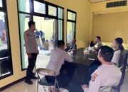 Anggota Polsek Taliwang Lakukan Pengamanan Logistik Hasil Pilpres dan Pilleg Tingkat Kecamatan