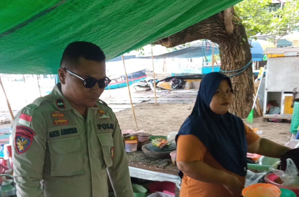 Satpolairud Lombok Barat Patroli Pesisir