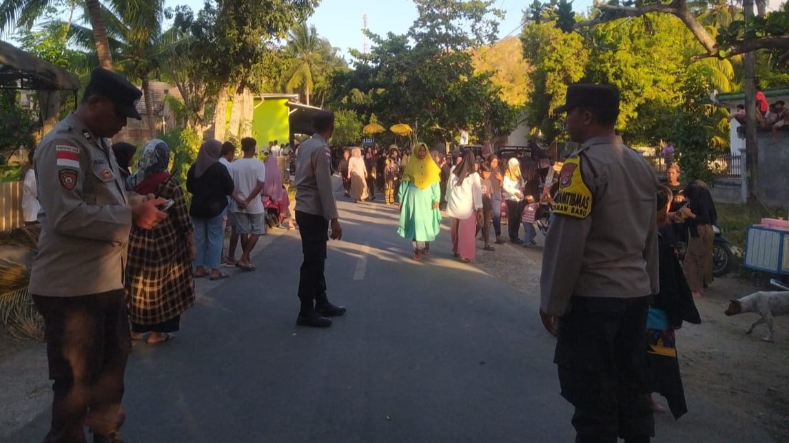 Nyongkolan di Lombok Barat Berjalan Lancar dengan Pengawalan Polsek Sekotong