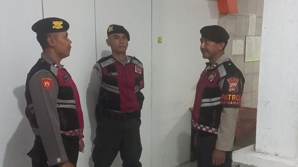 Patroli Preventif Polres Lombok Barat Jaga Keamanan Kantor Bawaslu