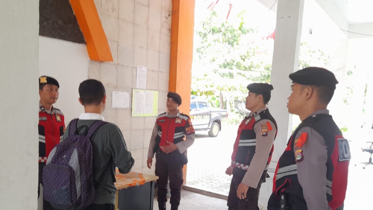 Polres Lombok Barat Tingkatkan Patroli di Kantor Bawaslu Jelang Pemilukada