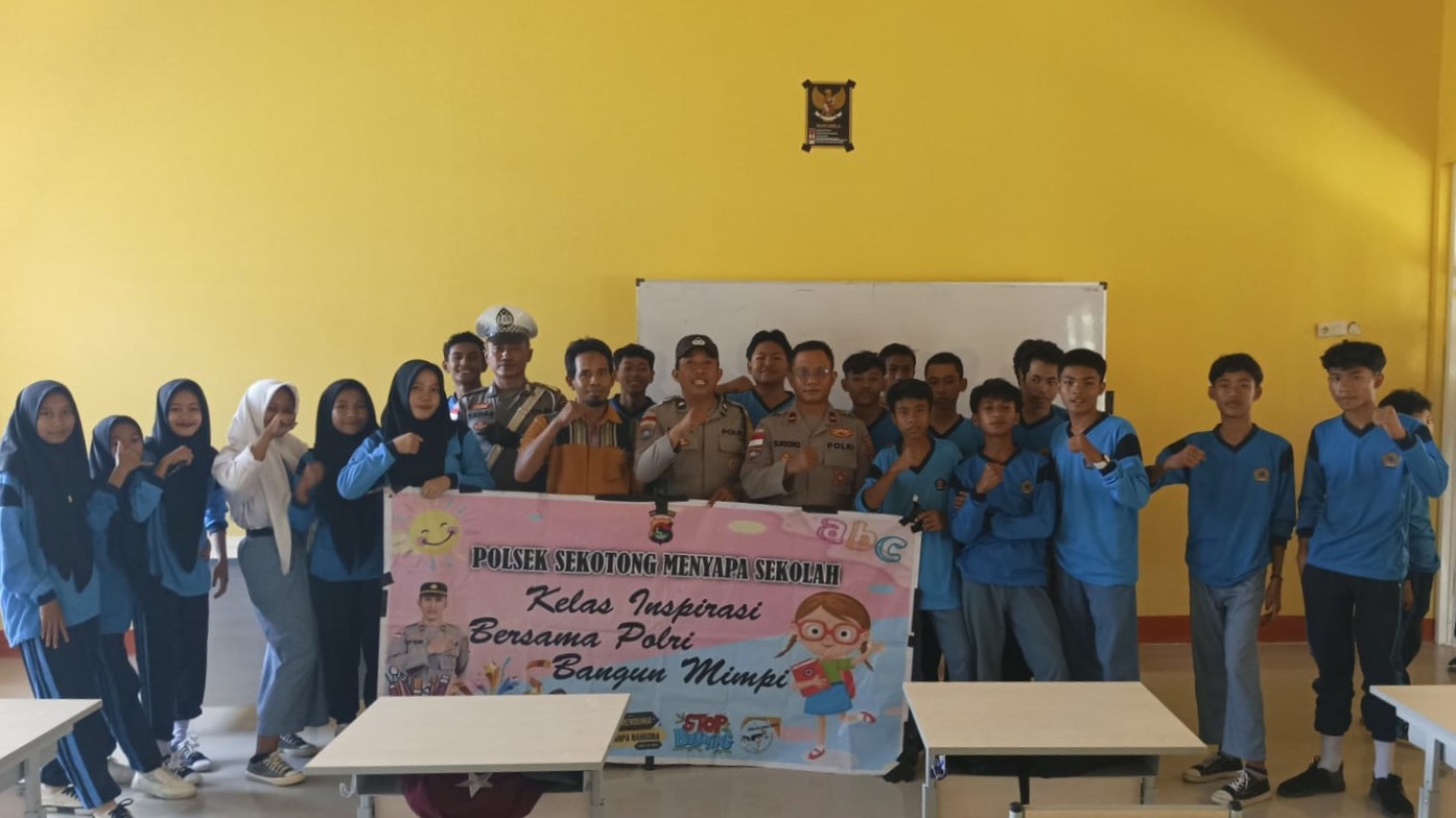 Polsek Sekotong Cegah Kenakalan Remaja di SMKN 1