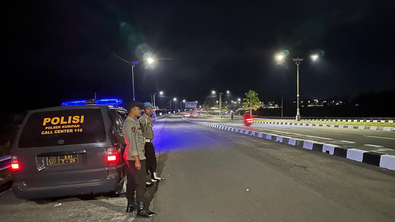 Patroli Malam Polsek Kuripan Blue Light Jaga Keamanan di Jalur Bypass Lombok