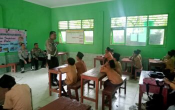 Polsek Sekotong Edukasi Siswa Tentang Bahaya Narkoba, Bullying, dan Lalu Lintas