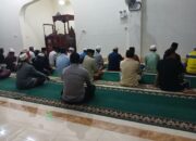 Silaturahmi Bhabinkamtibmas Desa Tatar dengan Toga dan Toma Melalui Sholat Subuh Berjamaah