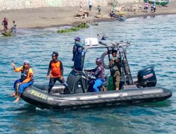 Sat Polairud Polres Bima Kota Bersama Pos SAR Bima Amankan Festival Sangiang Api 2025 di Pantai dan Perairan Wera