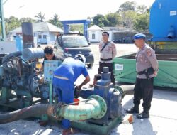 Sat polairud polres dompu laksanakan pengamanan pelabuhan dan sambang pesisir di wilayah kecamatan pekat