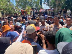Kapolres Dompu Temui masa Aksi Unjuk Rasa Aliansi Mencari Keadilan Terkait Kasus Penganiayaan