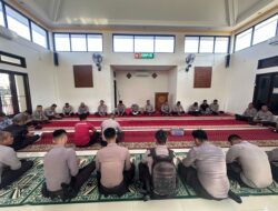 Personel Polres Bima Kota Laksanakan Kegiatan Rutin Binrohtal di Masjid Jabal Qubis