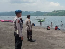 Polisi Jaga Pantai Cemare, Wisatawan Kini Lebih Tenang