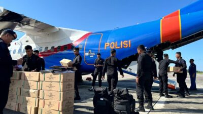 2,5 Ton Logistik dan RON Bantuan Mabes Polri untuk Aceh Tiba di Bandara SIM