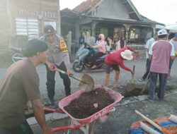 Perkuat Sinergi, Polri dan Warga, Desa Dalam Gelar Gotong Royong