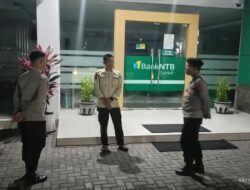 Polres Loteng Tingkatkan Patroli Obyek Vital Perbankan Cegah Kriminalitas Pada Malam Hari.