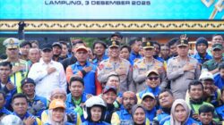 Polri Perkuat Kemitraan dengan Ojek Online: Polda Lampung Gelar Bakti Sosial dan kesehatan pada Apel Ojol Kamtibmas Nasional 2025