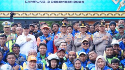 Polri Perkuat Kemitraan dengan Ojek Online: Polda Lampung Gelar Bakti Sosial dan kesehatan pada Apel Ojol Kamtibmas Nasional 2025