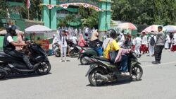 Personel Polsek Rasanae Barat Laksanakan Kegiatan Rawan Siang di Depan MTsN 1 Padolo