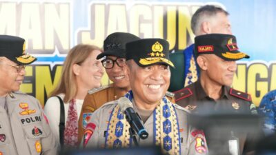 Polri Perkuat Ketahanan Pangan Nasional: Wakapolri Bersama Menko Pangan Tanam Jagung di Lampung Selatan