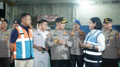 Polri Terus Kirimkan Pasukan serta Logistik ke Wilayah Terdampak Bencana di Sumatera, Sinergi Kemanusiaan Bersama PT Pelni