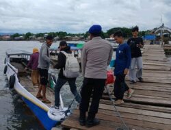 Melalui Kegiatan Binmas Satpolairud Polres Bima Imbau Warga Pesisir dan Nelayan Waspada Cuaca Ekstrim