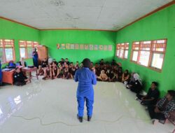 Kasat Polairud Polres Sumbawa Laksanakan Sosialisasi Konservasi kepada anak Sekolah SDN Prajak