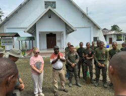 Operasi Damai Cartenz 2026 Wujudkan Kedamaian melalui Aksi Bersih Gereja di Kuala Kencana