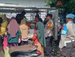 Polsek Rasanae Timur Polres Bima Kota Laksanakan Pengawasan Operasi Pasar Murah