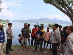 Waspadai Cuaca Buruk, Sat Binmas Polres Bima Kota Sambangi Nelayan di Pantai Lawata