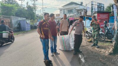 Polsek Asakota Bersama Lurah se-Kecamatan Asakota Laksanakan Gotong Royong Wujudkan Program Kota Bima BISA