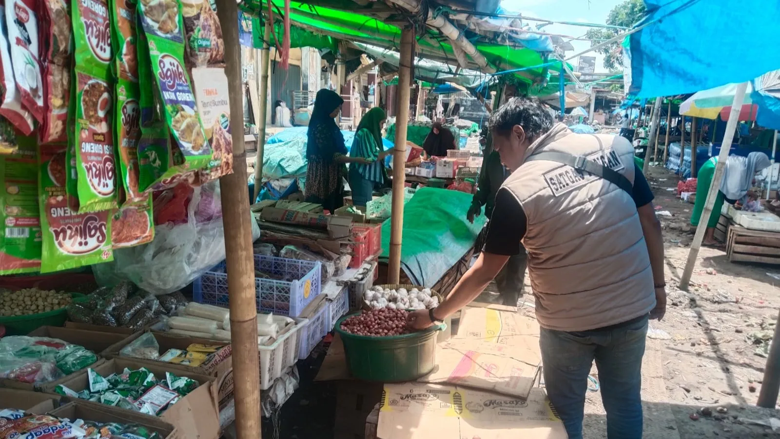 Cegah Spekulasi, Polres Lombok Barat Pantau Harga Bapokting