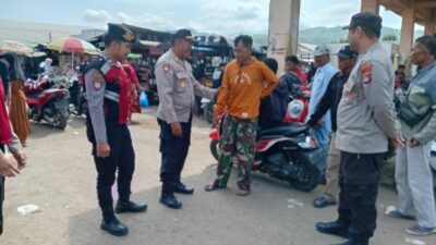 Jamin Kenyamanan Masyarakat Beraktifitas di Wilayah Hukumnya Polsek Woha Tingkatkan Patroli Rutin