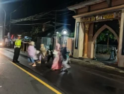 Pengamanan Sholat Tarawih di Masjid Jami Yahya Mendagi NTB