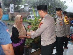 Kapolres Bima Kabupaten Bagikan Takjil dan Buka Puasa Bersama Awak Media
