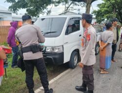 Polsek Madapangga Bantu Evakuasi Korban Lakalantas Tunggal di Jalan Lintas Bima-Sumbawa