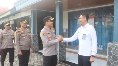 Momen Lebaran, Kapolres Loteng Laksanakan Halal Bihalal di Lapas Kelas II Praya. ‎