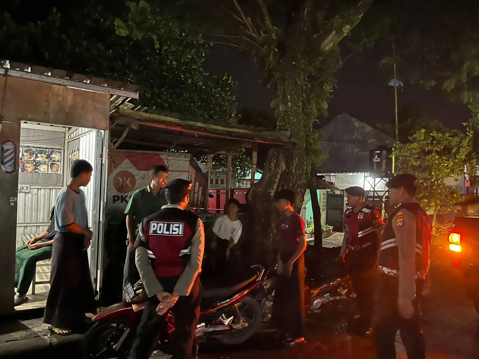Cegah Kriminalitas, Sat Samapta Polres Lobar Sasar Pemukiman