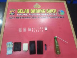 Gerebek Pengedar Saat Tidur, Sat Resnarkoba Polres Sumbawa Amankan Mahasiswa dan 14 Poket Sabu di Tarano