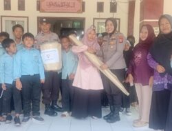 Polda NTB Tanamkan Kesadaran Kamtibmas Sejak Dini kepada Siswa SDN 4 Bajur