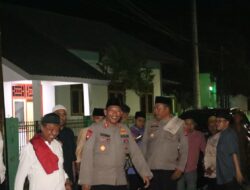 Kapolres Sumbawa Barat Hadiri Safari Ramadhan Forkopimda di Desa Senayan, Perkuat sinergi jaga Kamtibmas.