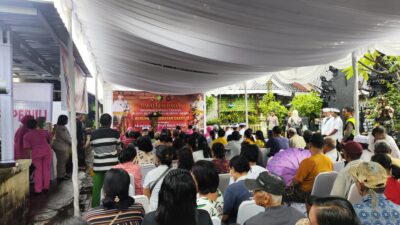 Sambut Hari Raya Nyepi, Polda NTB Gelar Bakti Kesehatan Gratis di Pura Pasupati