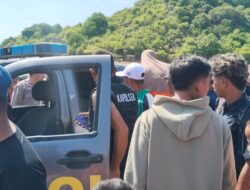 Polsek Sape Polres Bima Kota Evakuasi Mayat yang Ditemukan di Tepi Pantai Desa Kowo