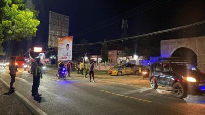 Personel Pos Yan Operasi Ketupat Rinjani Polres Bima Kabupaten Gelar Patroli dan Pengamanan Sholat Tarawih