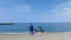 Wisata Senggigi Dijaga Ketat, Polisi Ingatkan Orang Tua Awasi Anak di Bibir Pantai