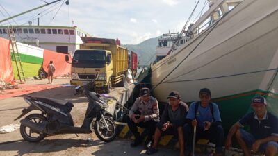 Patroli Rutin Polsek Kawasan Pelabuhan Laut Bima, Jaga Keamanan dan Ketertiban Aktivitas Pelabuhan